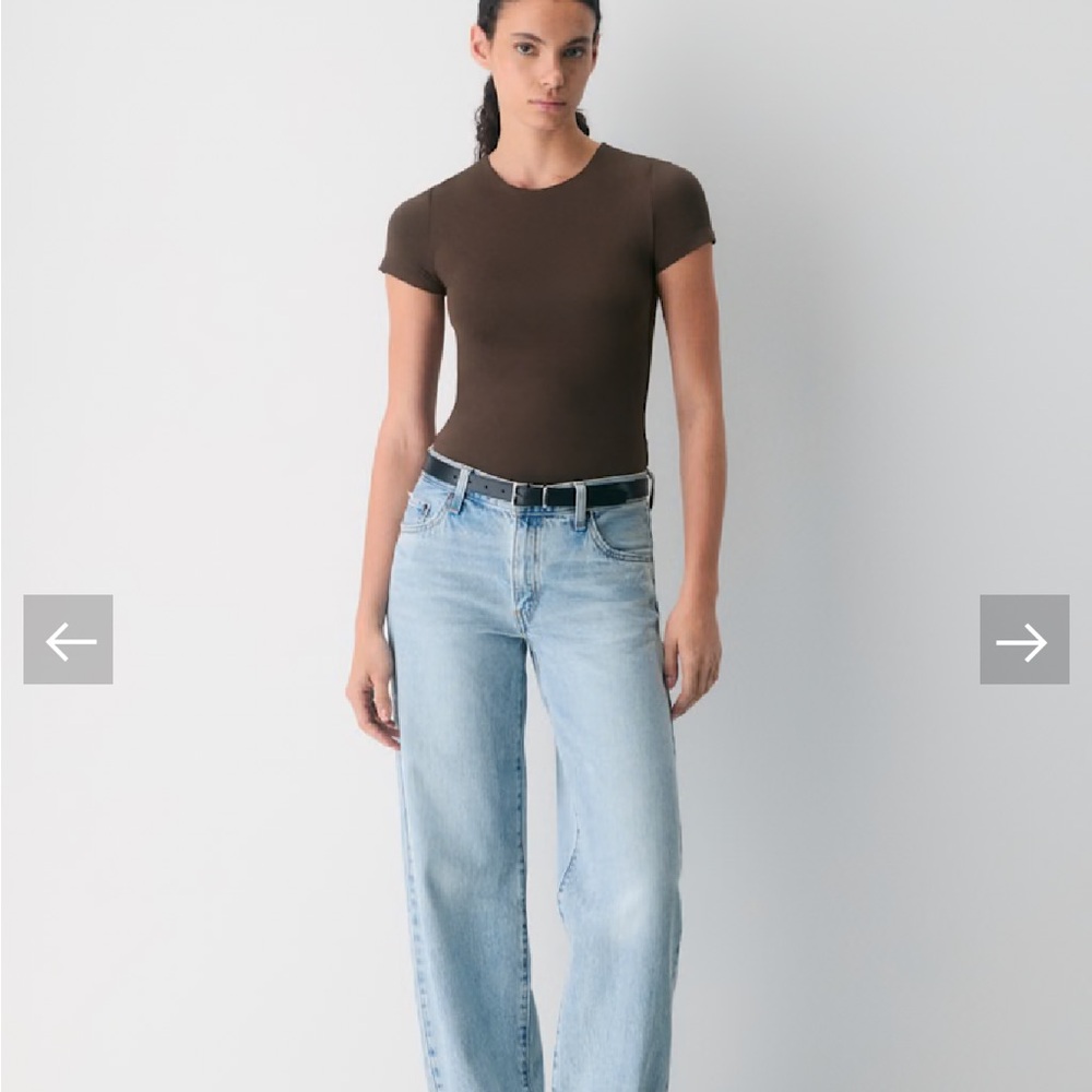 Aritzia Babaton Contour T-Shirt